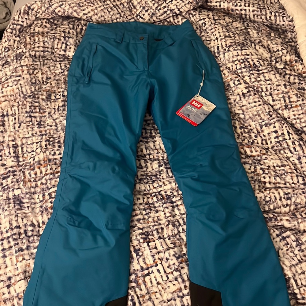BNWT Women’s ski pants.